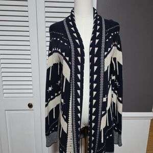 Olive & Oak Navy and Cream Patterned Cardigan